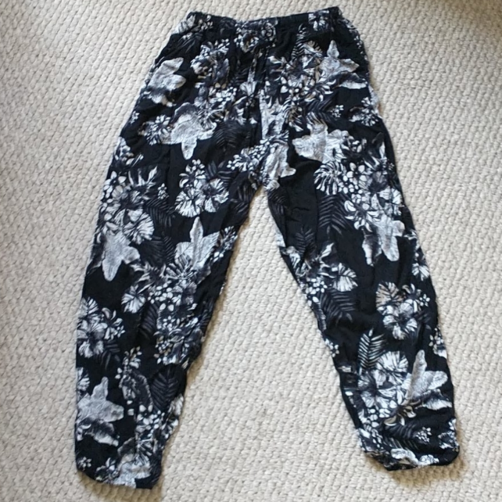 Floral Alibaba pants